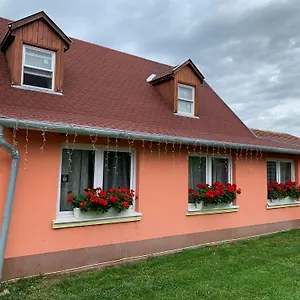 https://airport16-bed-and-breakfast.inbudapesthotels.com