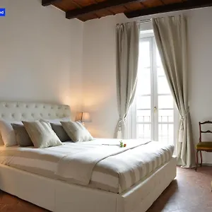 Apartment Mila Magenta