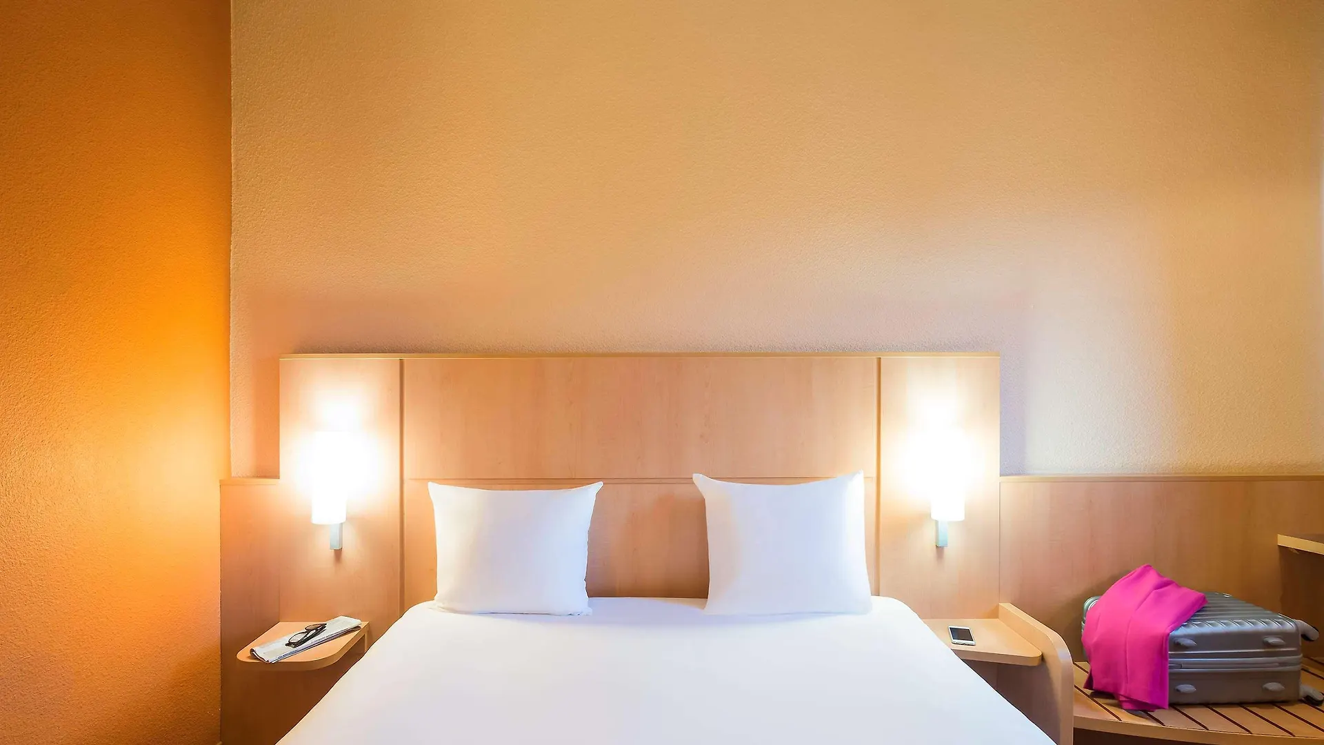 A&O Hostel Milano Ca Granda 3*, מילאנו