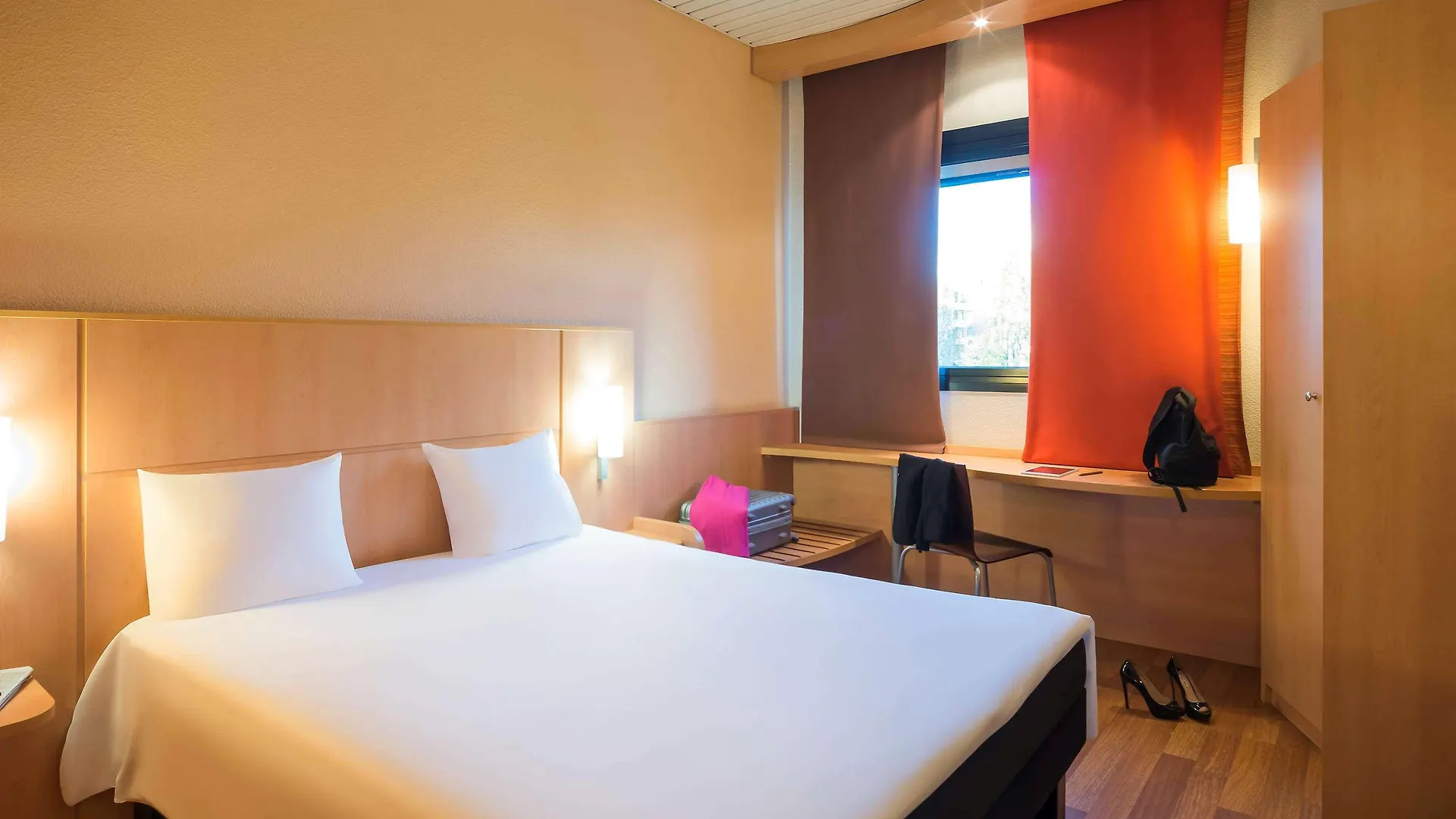 A&O Hostel Milano Ca Granda 3*, Mediolan